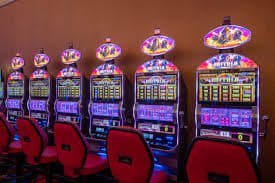 Live casino dealer room interface on 200 ph showing baccarat and roulette tables